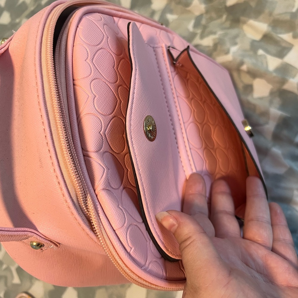 Pink Heart-Patterned Backpack - Picture 3 of 5